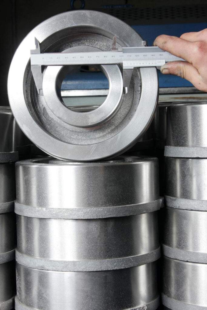 MANIPULACIÓN DE ACERO INOXIDABLE EN GALAPAGAR